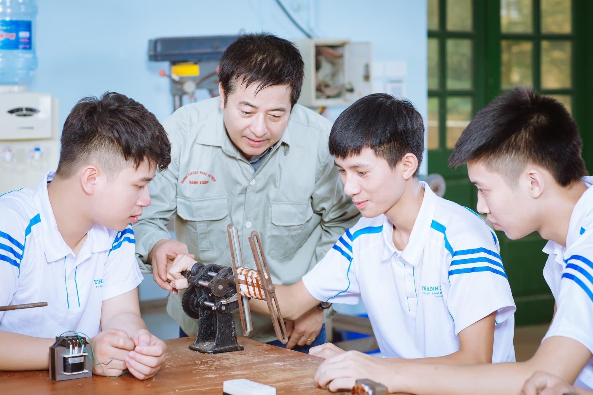 Thị thực cho lao động lành nghề đã qua đào tạo nghề